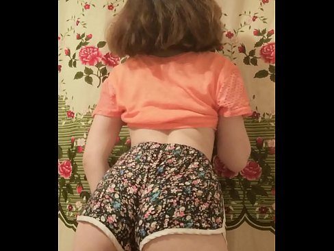 ❤️ Seksīga jauna skaistule izģērbjas no šortiem kamerā Domātais porno pie lv.elitemangas.top